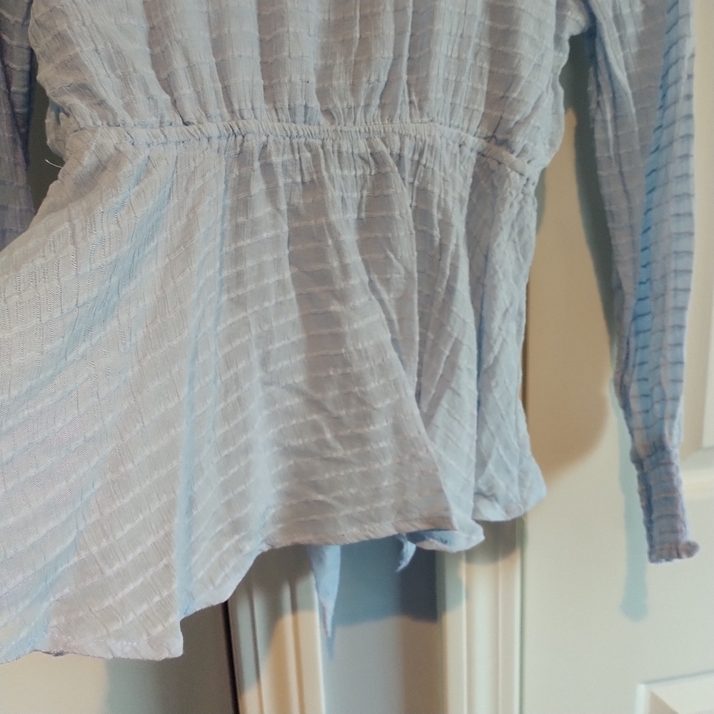 Francesca's Trixxi Light Blue Tie Front Blouse S - Picture 9 of 14